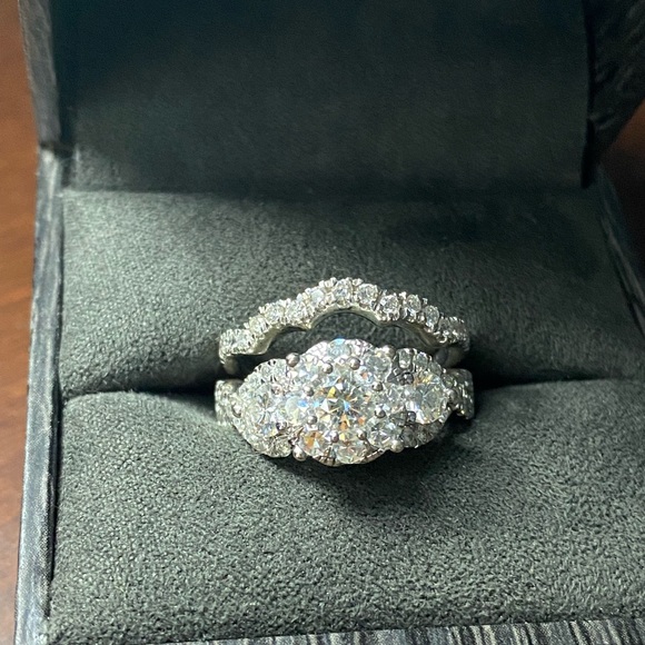 *SOLD*14k white gold diamond wedding set - Picture 6 of 12